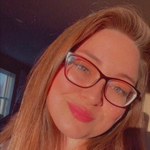 Meet your Posher, Mackenzie